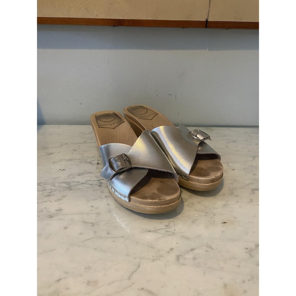 No. 6 Shoes Womens Size 10 Silver Leather Slide Sandals Cross Strap Buckle Wedge